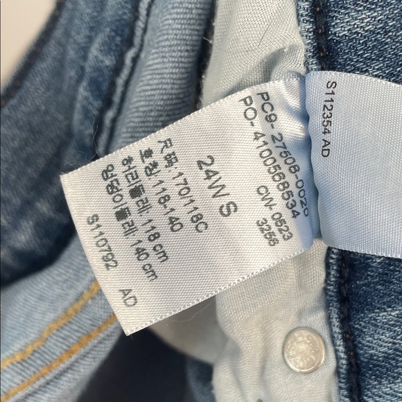 Signature by Levi Strauss Light Blue Flare Jeans - Picture 3 of 10